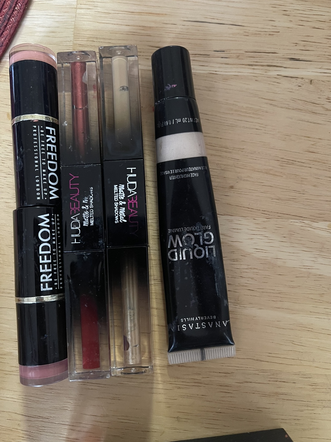 Makeup Bundle - Anastasia Beverly Hills and Huda Beauty