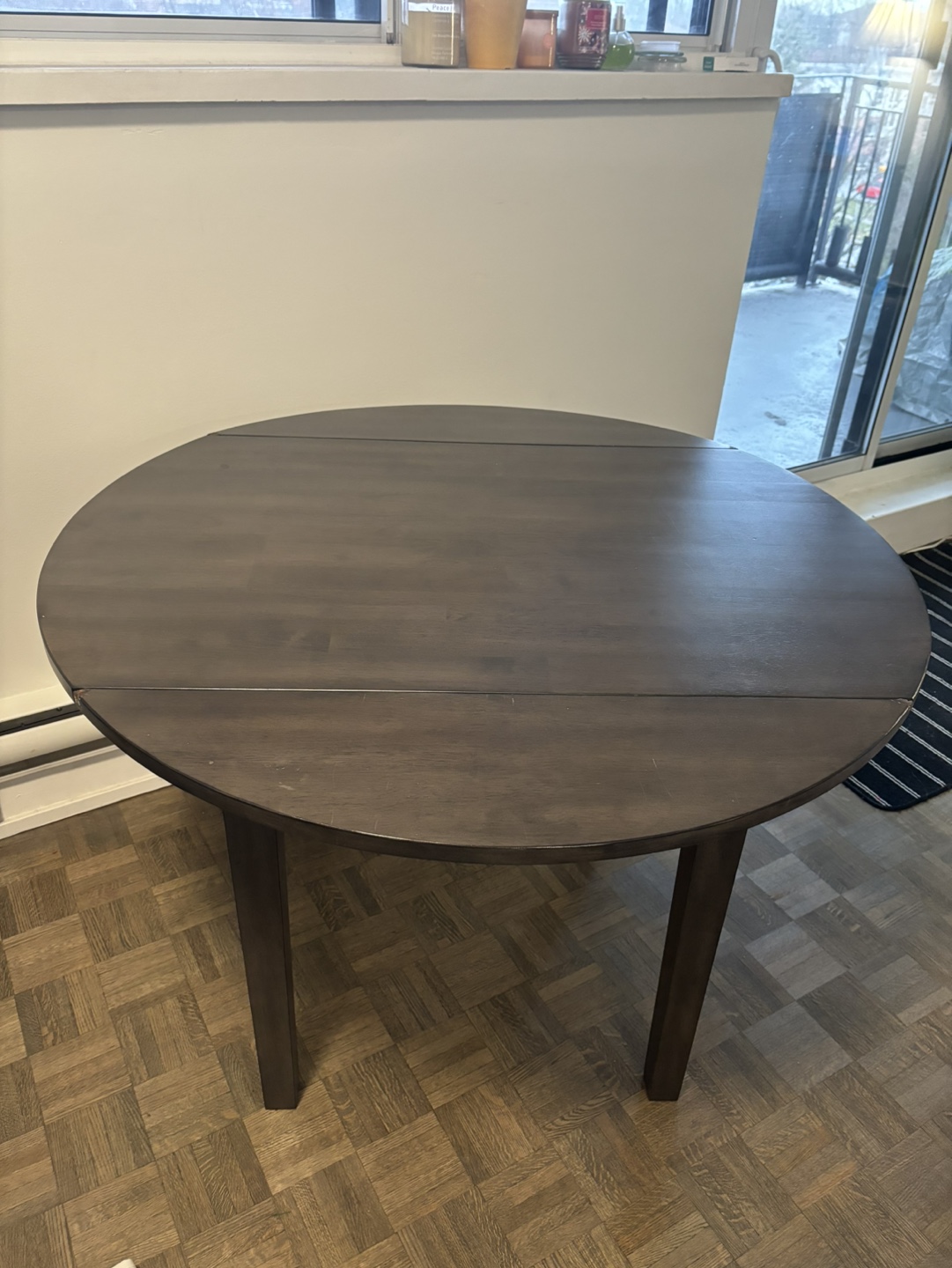 Round Drop Leaf Table