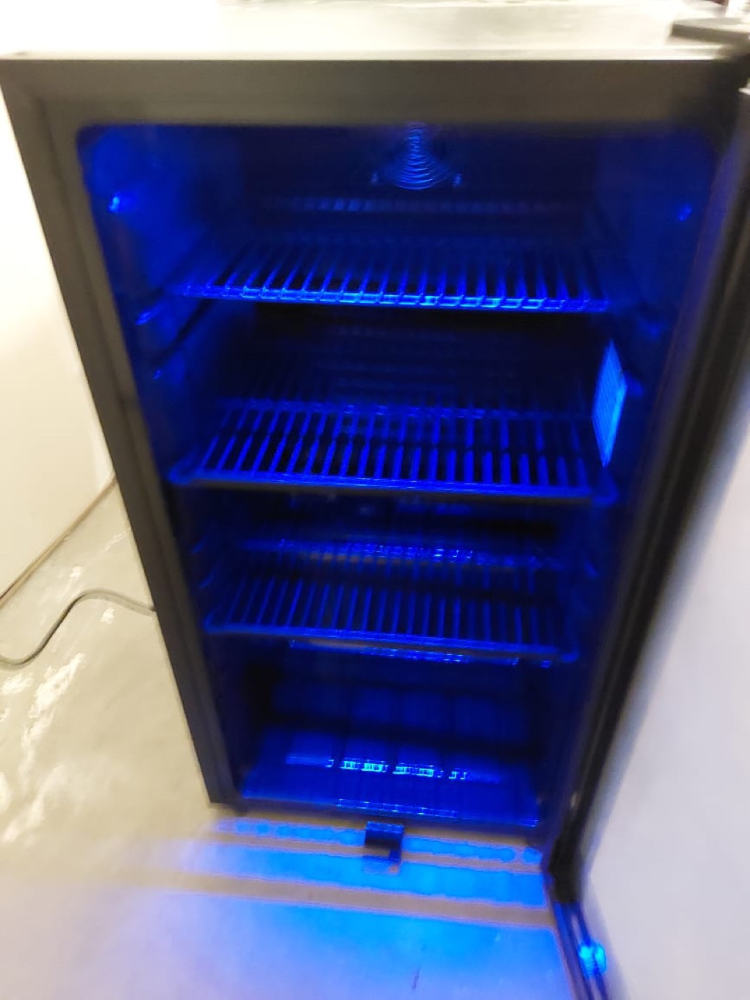 Danby Beverage Cooler - photo 2