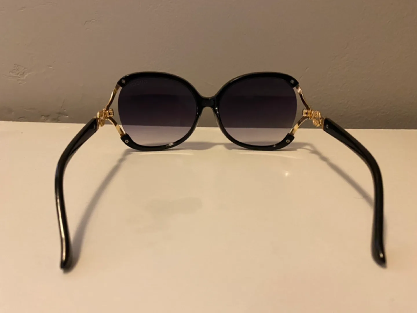 Black oversized Sunglasses image indicator(3)