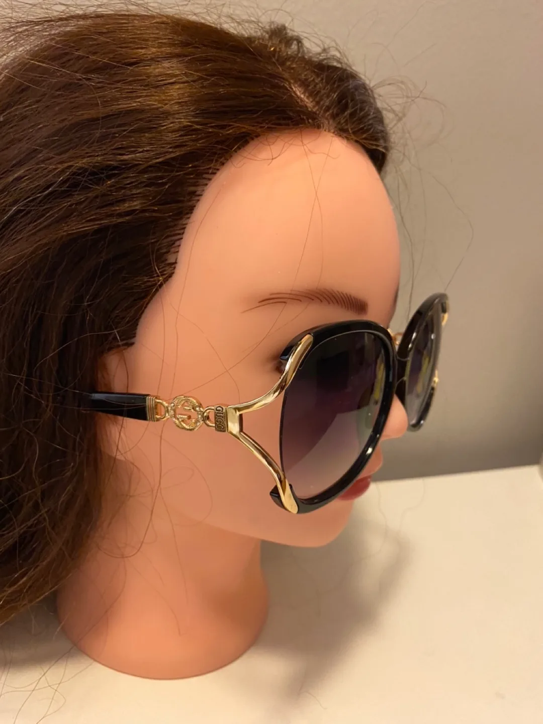 Black oversized Sunglasses image indicator(5)