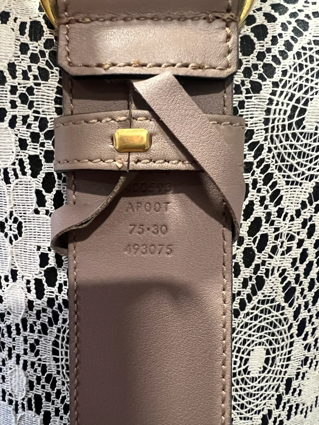 Gucci Leather Belt (Authentic) image indicator(3)