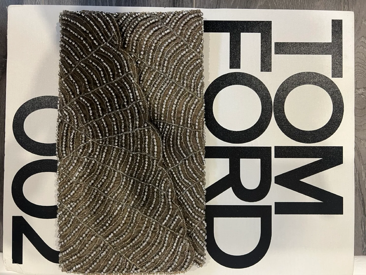 Silver Beaded Clutch image indicator(3)