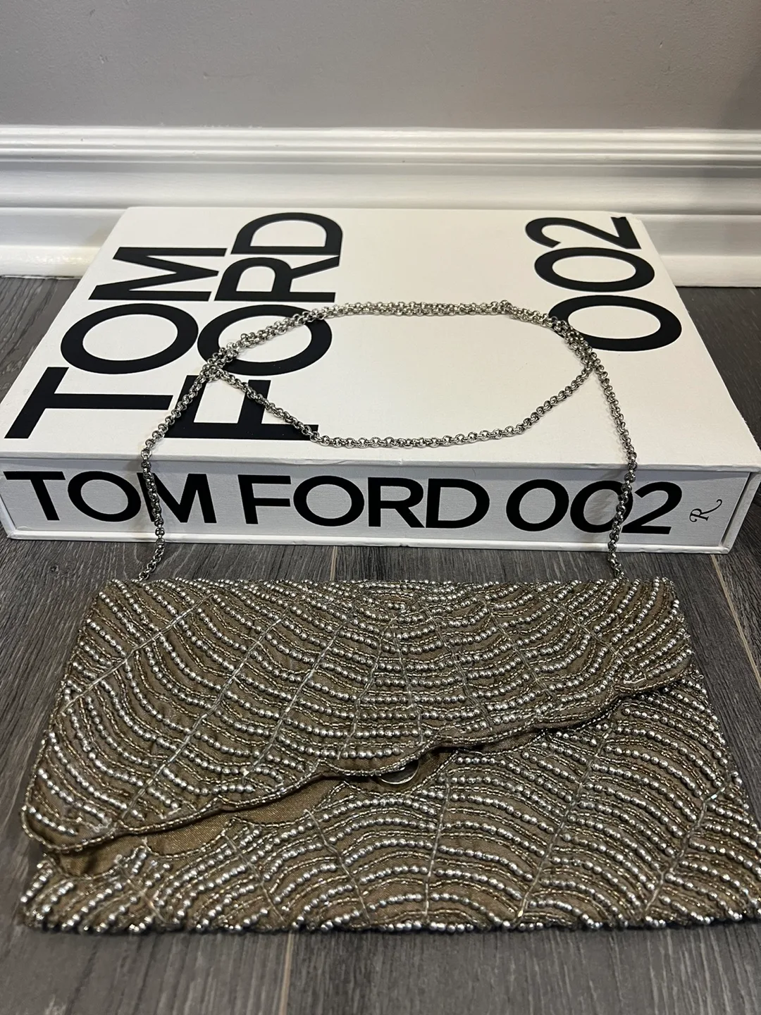 Silver Beaded Clutch image indicator(2)