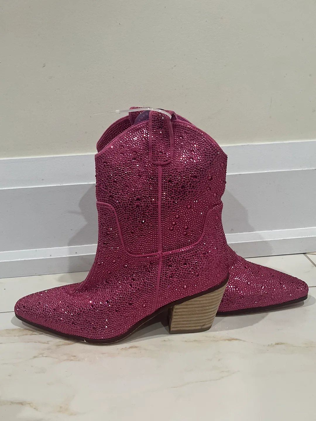 Women’s rhinestone cowboy style heeled boots sz 9 (pink) image indicator(4)