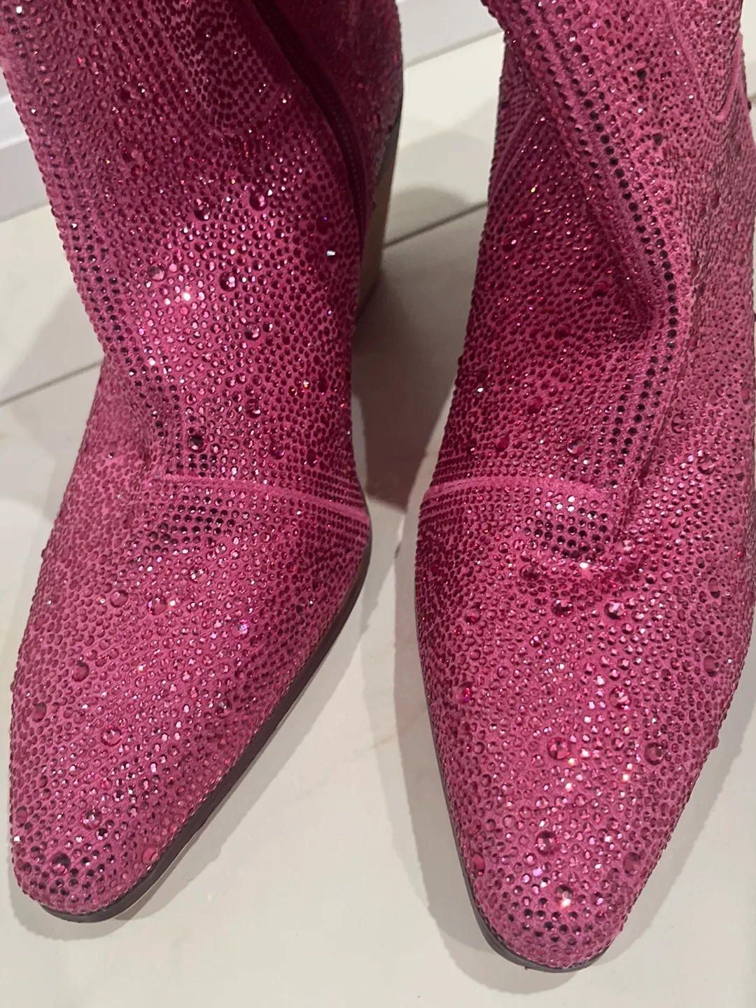 Women’s rhinestone cowboy style heeled boots sz 9 (pink) image indicator(8)