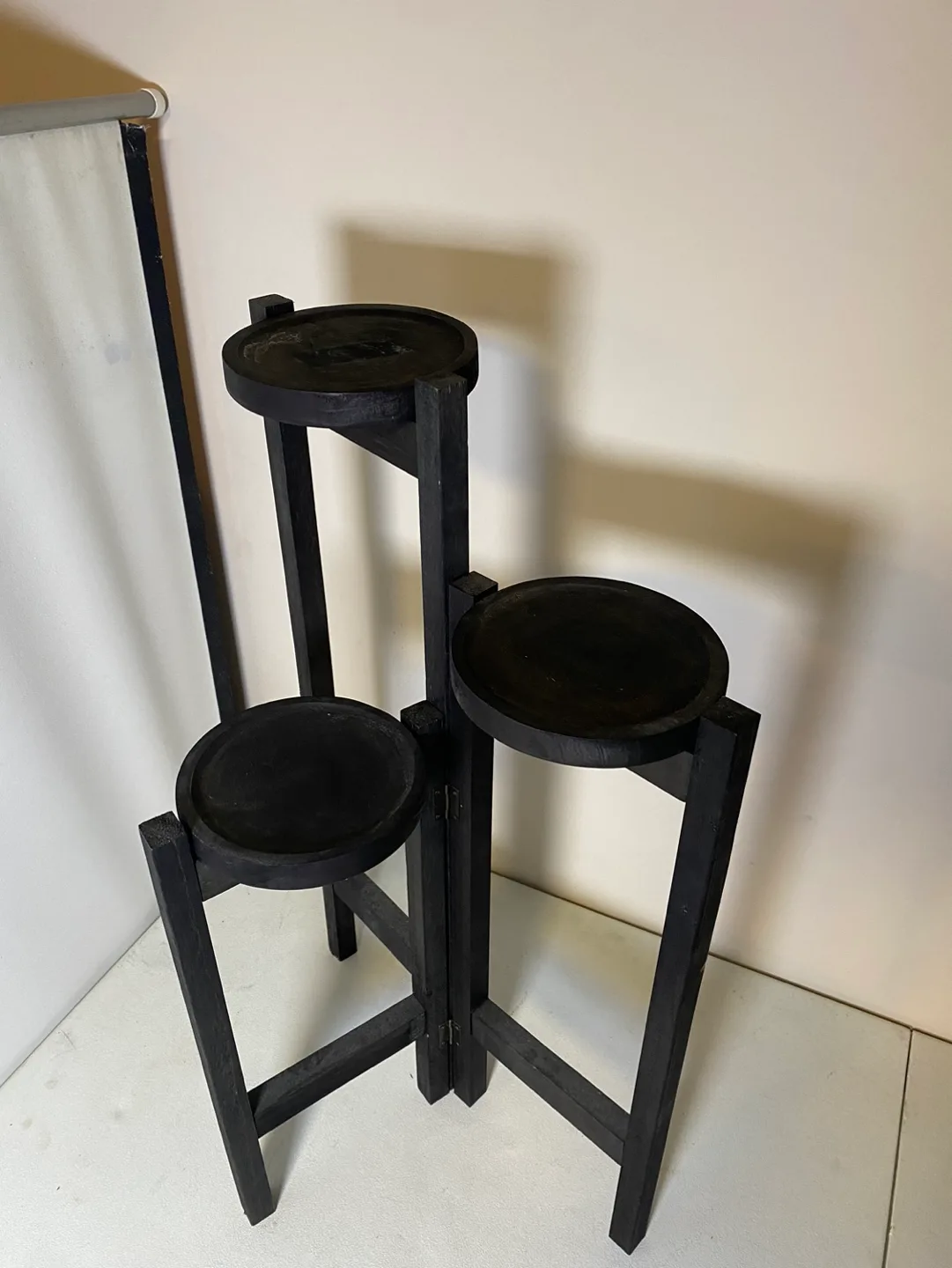 Foldable Plant Stand image indicator(3)