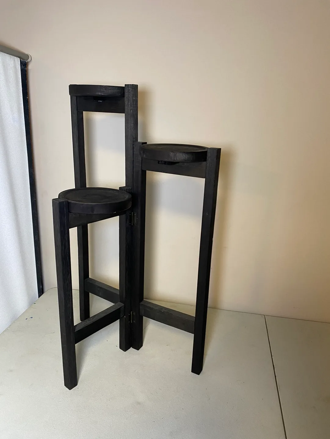 Foldable Plant Stand image indicator(2)