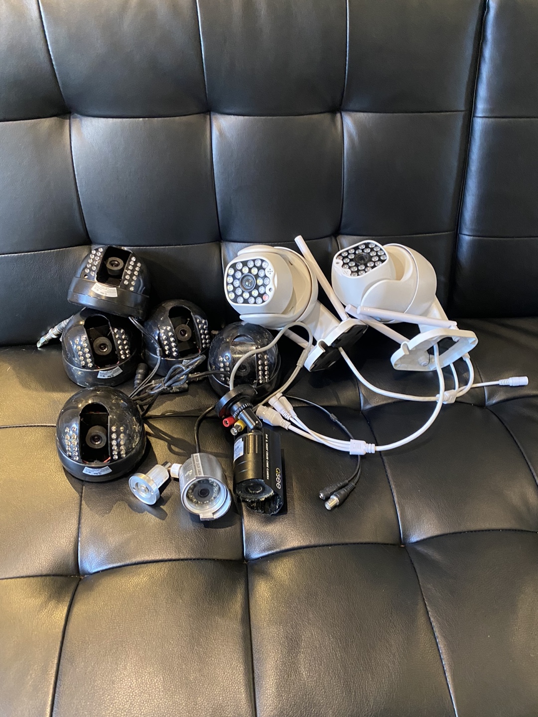 Security Cameras - photo 2