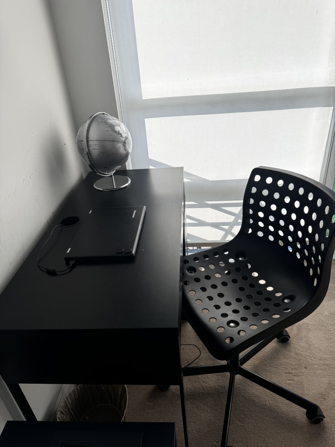 IKEA MICKE Desk - Black-brown