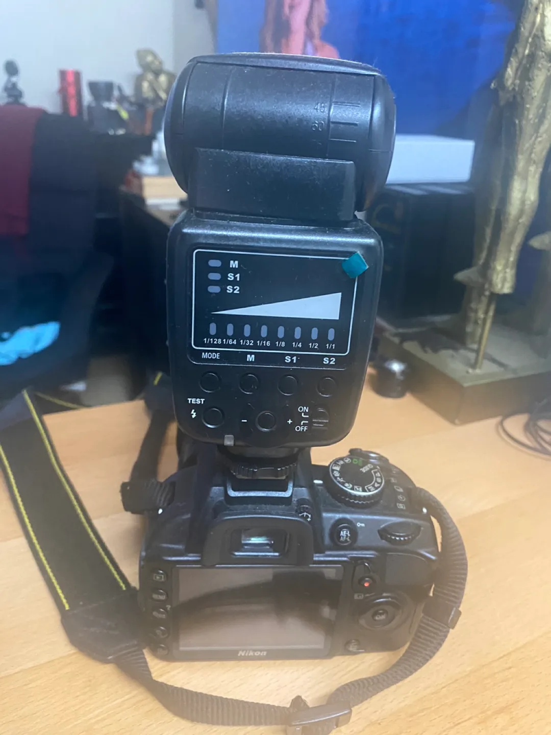 Nikon D3100 DSLR Camera for sale image indicator(2)