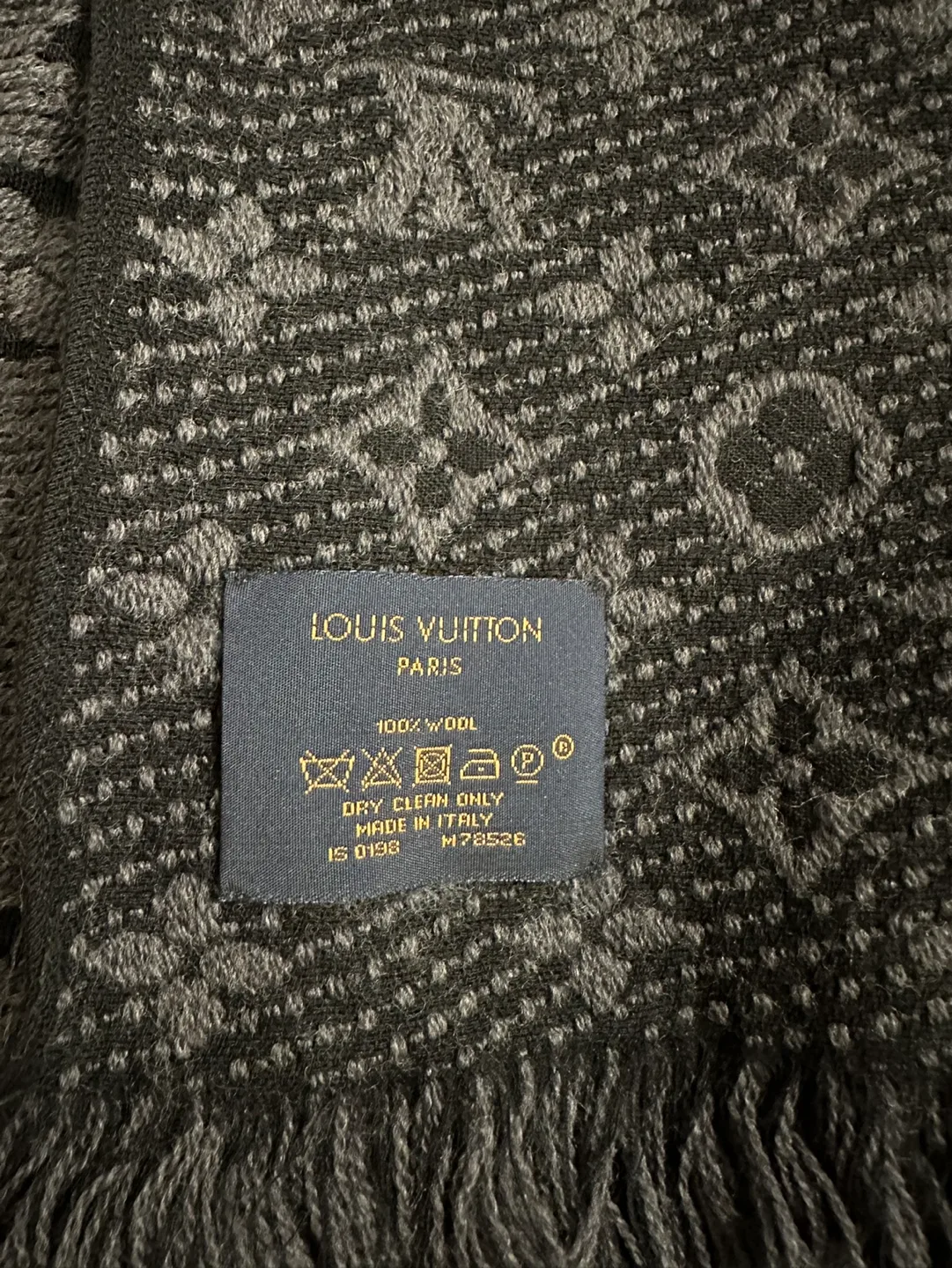 Louis Vuitton Monogram Classic Scarf. Authentic with receipt&box image indicator(5)