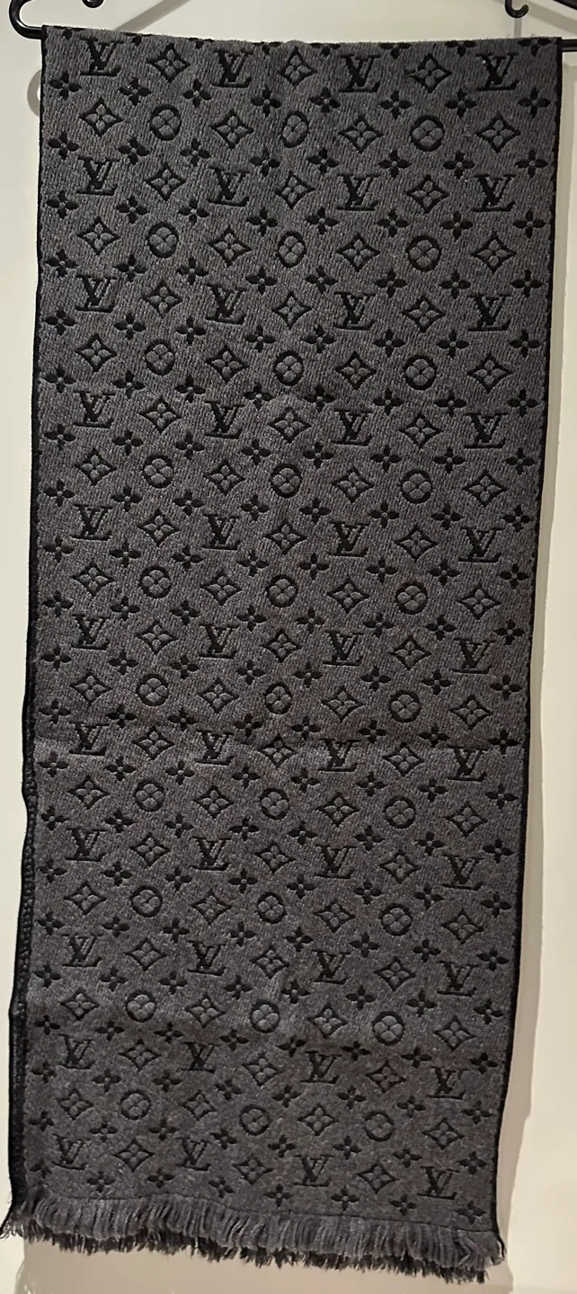 Louis Vuitton Monogram Classic Scarf. Authentic with receipt&box image indicator(7)