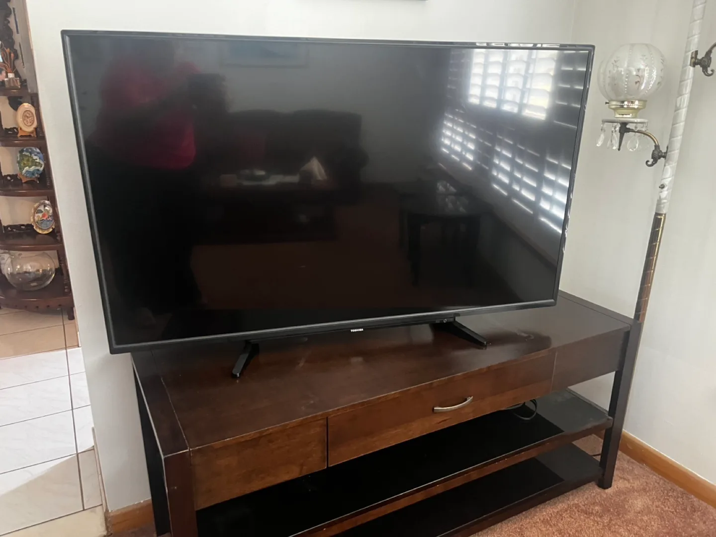 Toshiba 55 Inch TV and stand image indicator(2)