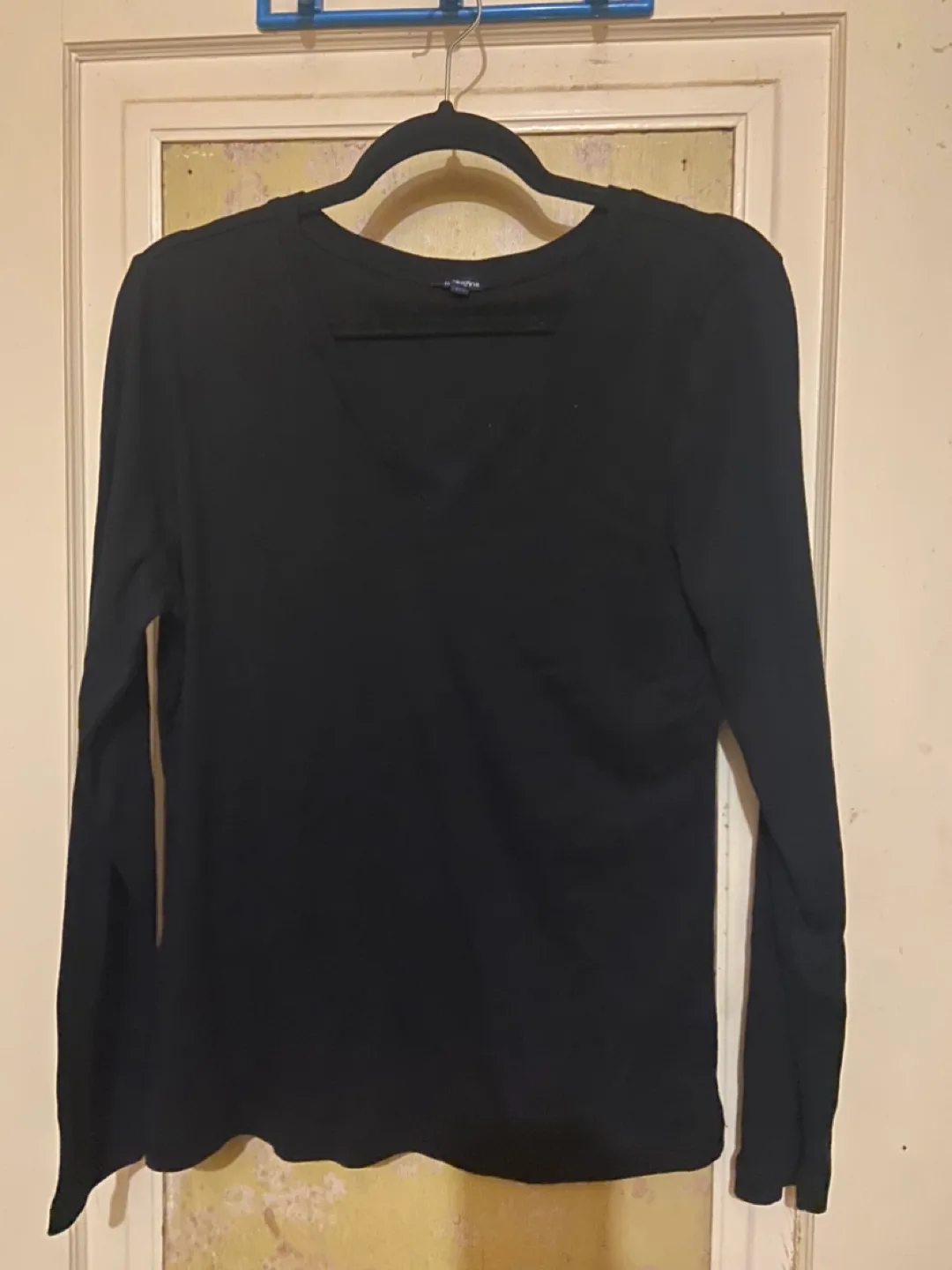 Women’s top size Large image indicator(2)