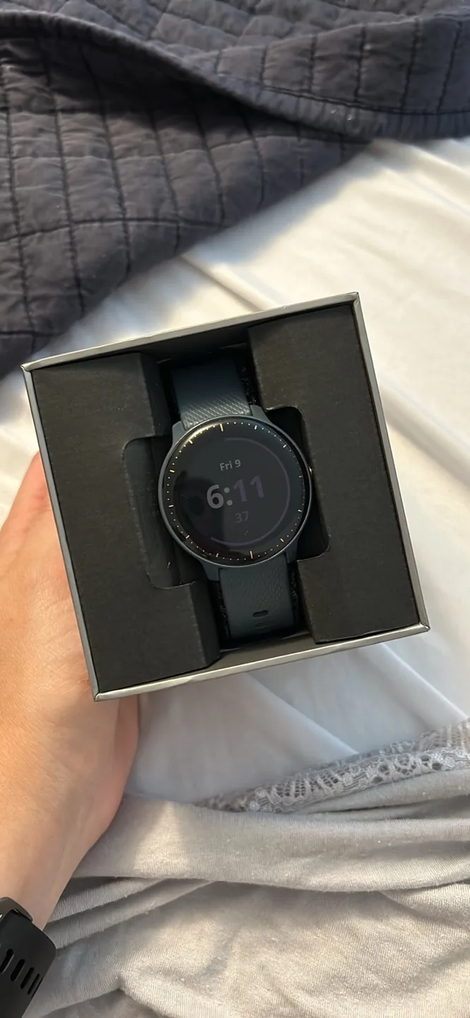 Garmin Vivoactive 3 Music Smartwatch image indicator(3)