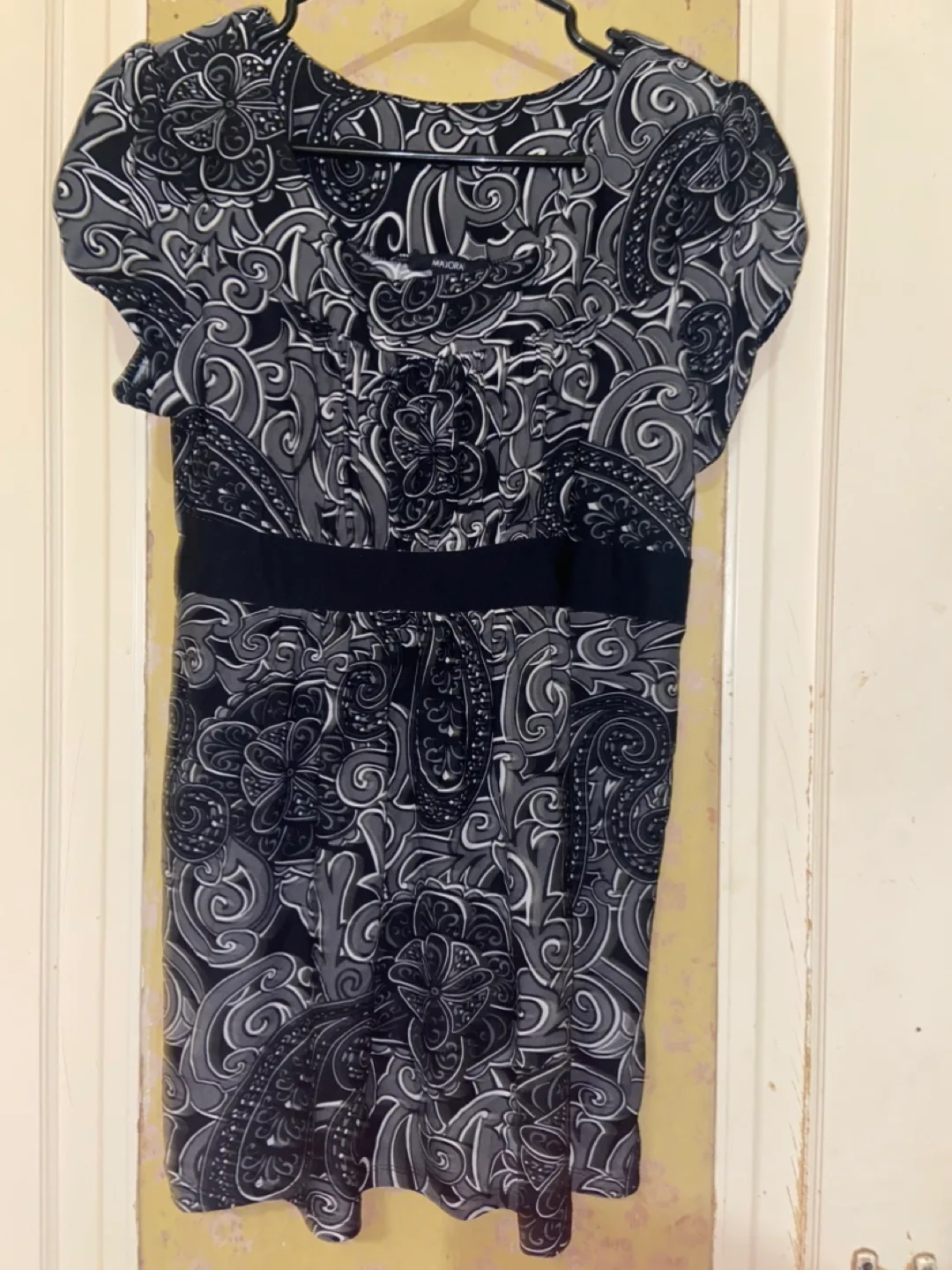 Women’s top size large image indicator(2)