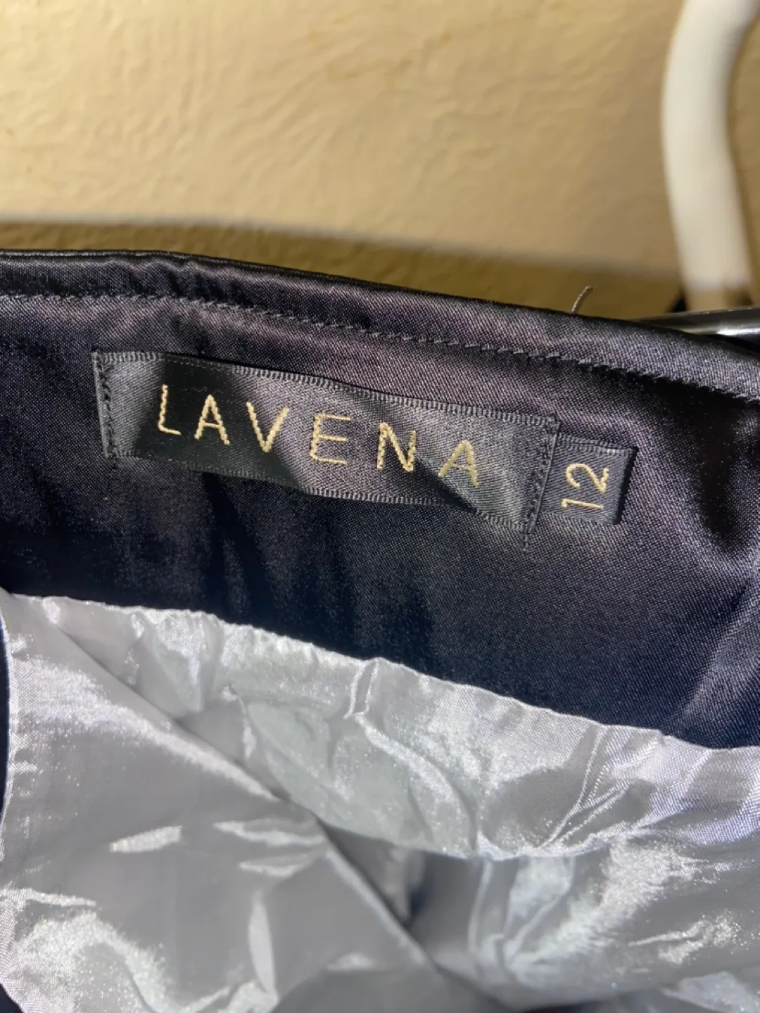 Women’s skirt size 12 (large) image indicator(4)