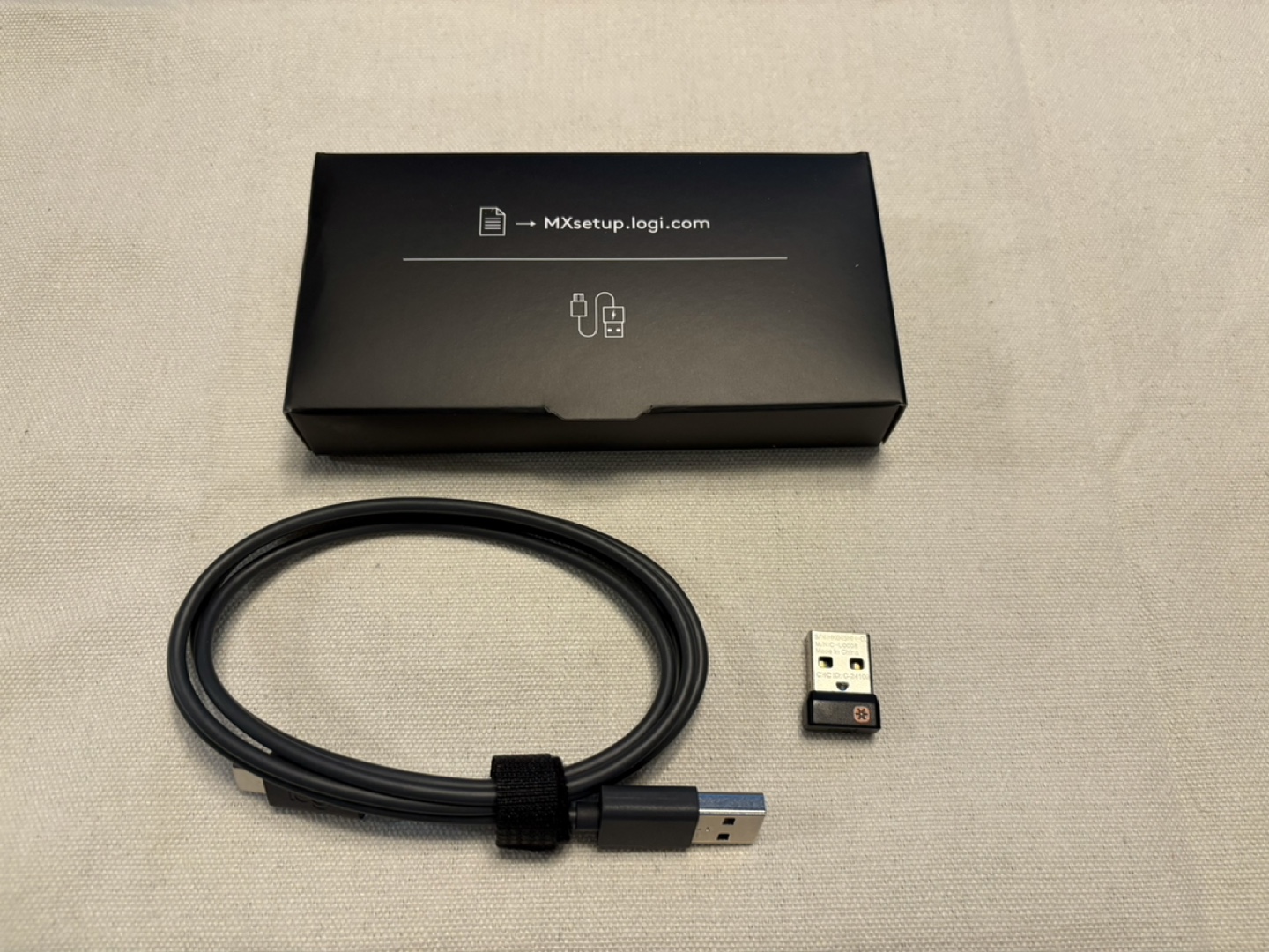 Logitech MX Keys with everything in the box - photo 4