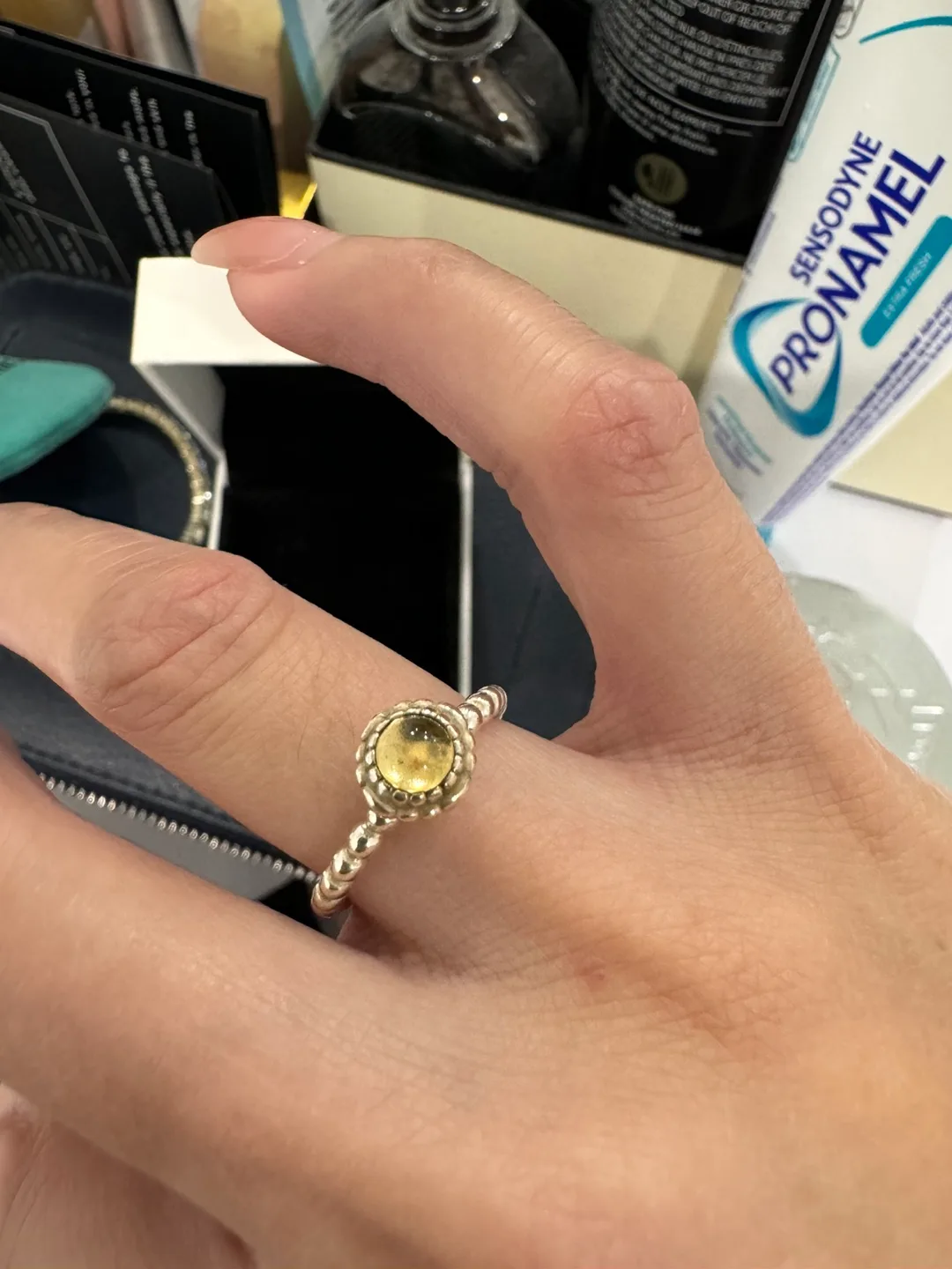 Pandora Yellow Stone Ring image indicator(2)