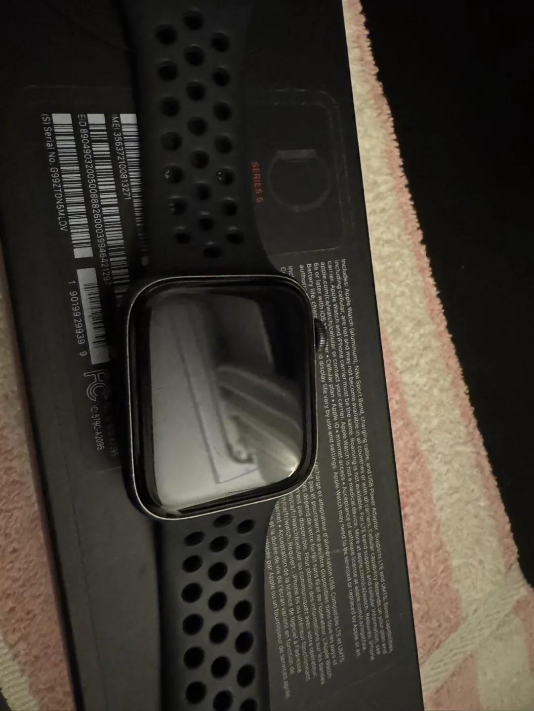 Nike Apple Watch Series 5 GPS + Cellular (44mm) Black image indicator(3)