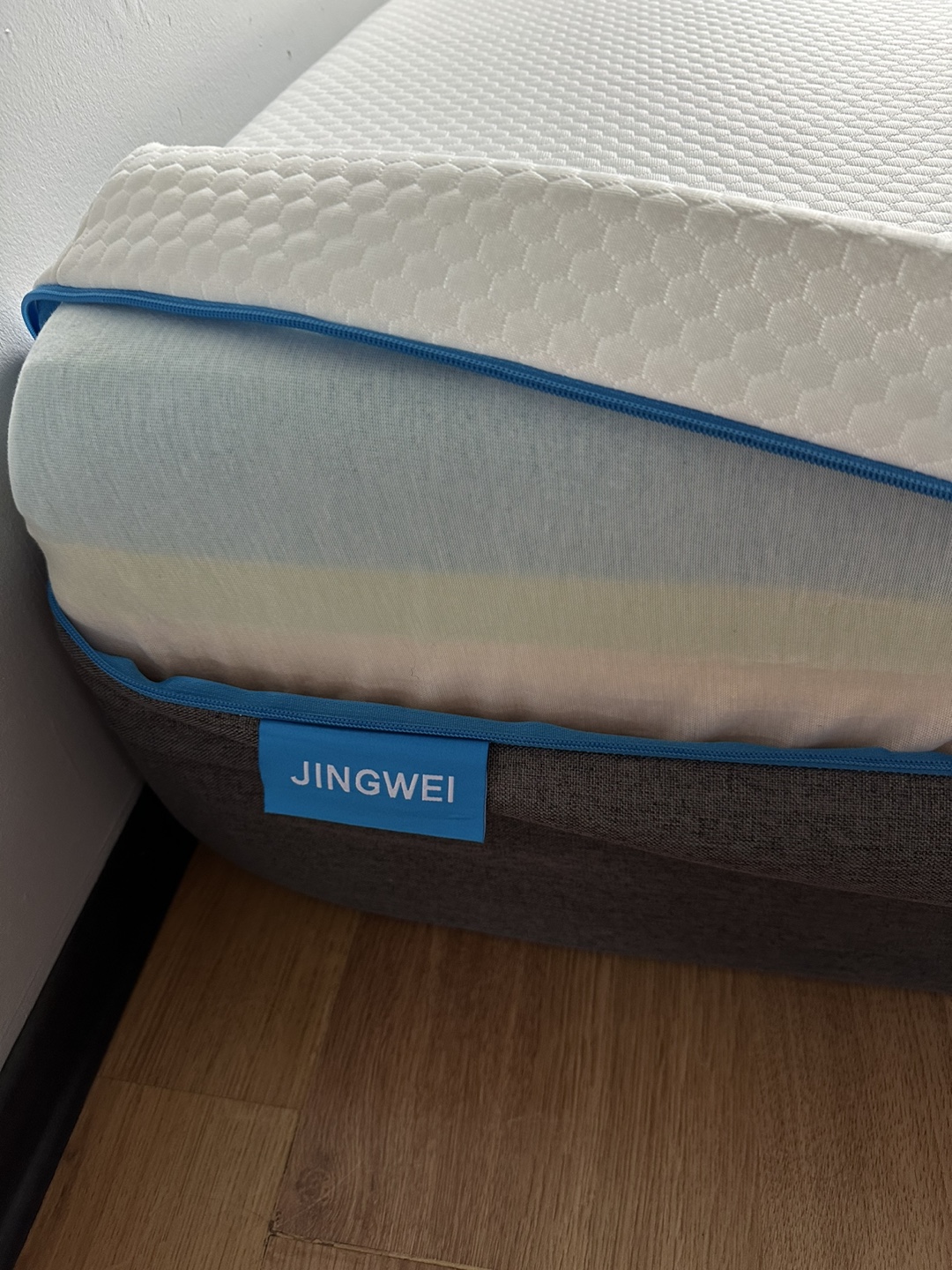 Queen Size Memory Foam Mattress - photo 5