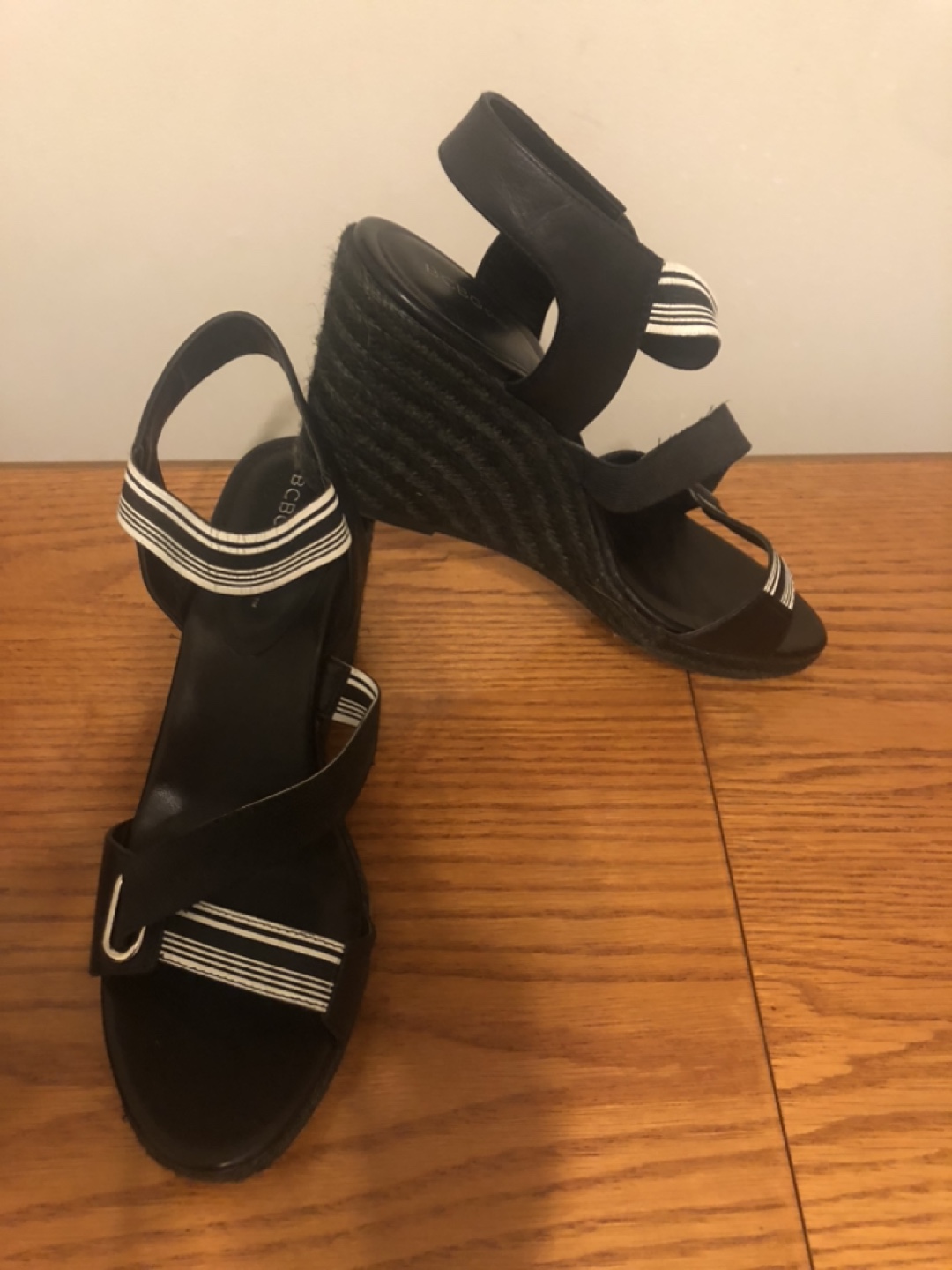 BCBG Generation Black and White Wedge Sandals - photo 3