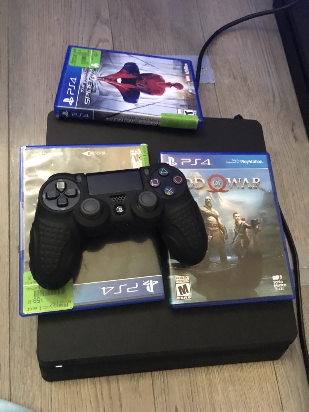 PS4 Slim with 3 Games and 1 Controller - photo 4