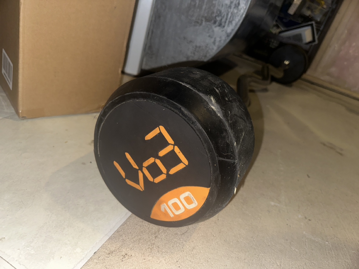 100 LB EZ Curl Weightlifting Barbell - photo 2