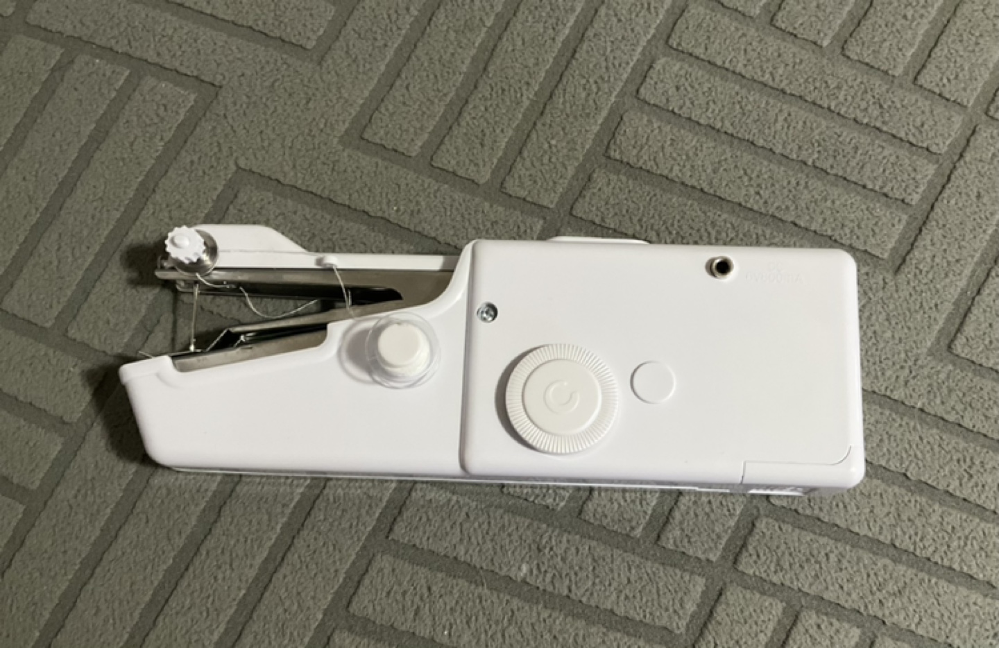 Handheld Sewing Machine - photo 2