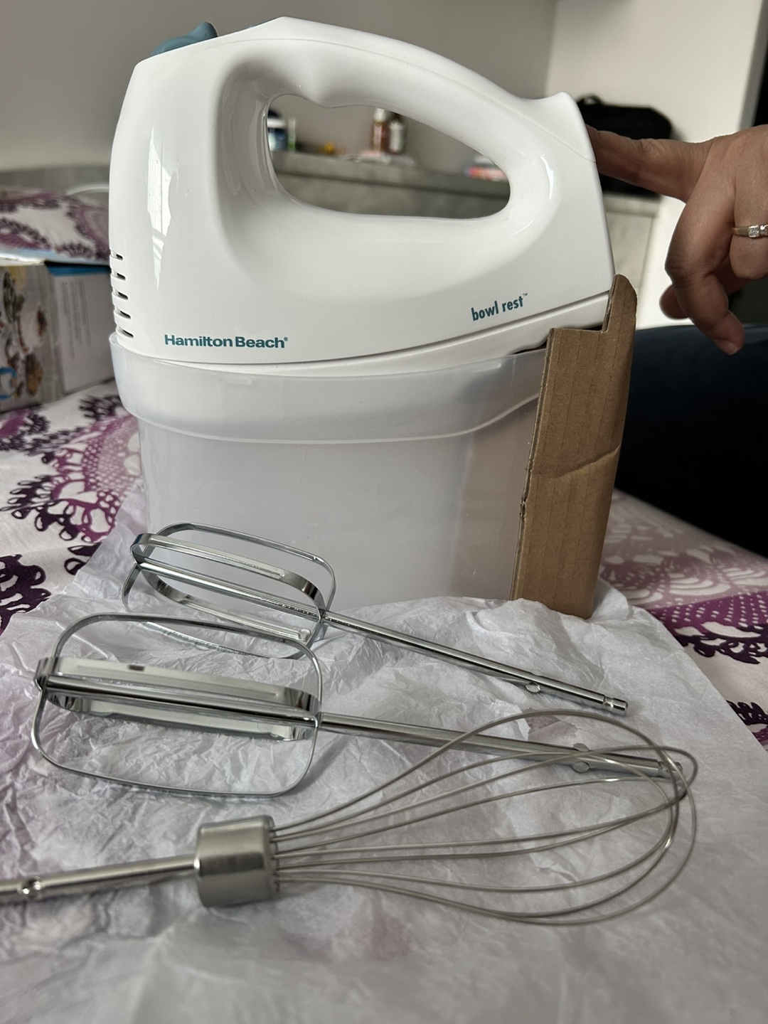 Hamilton Beach 6 Speed Hand Mixer with Bowl Rest - photo 4