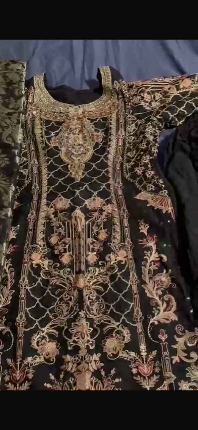 Black Pakistani Suit 3 Piece - photo 5