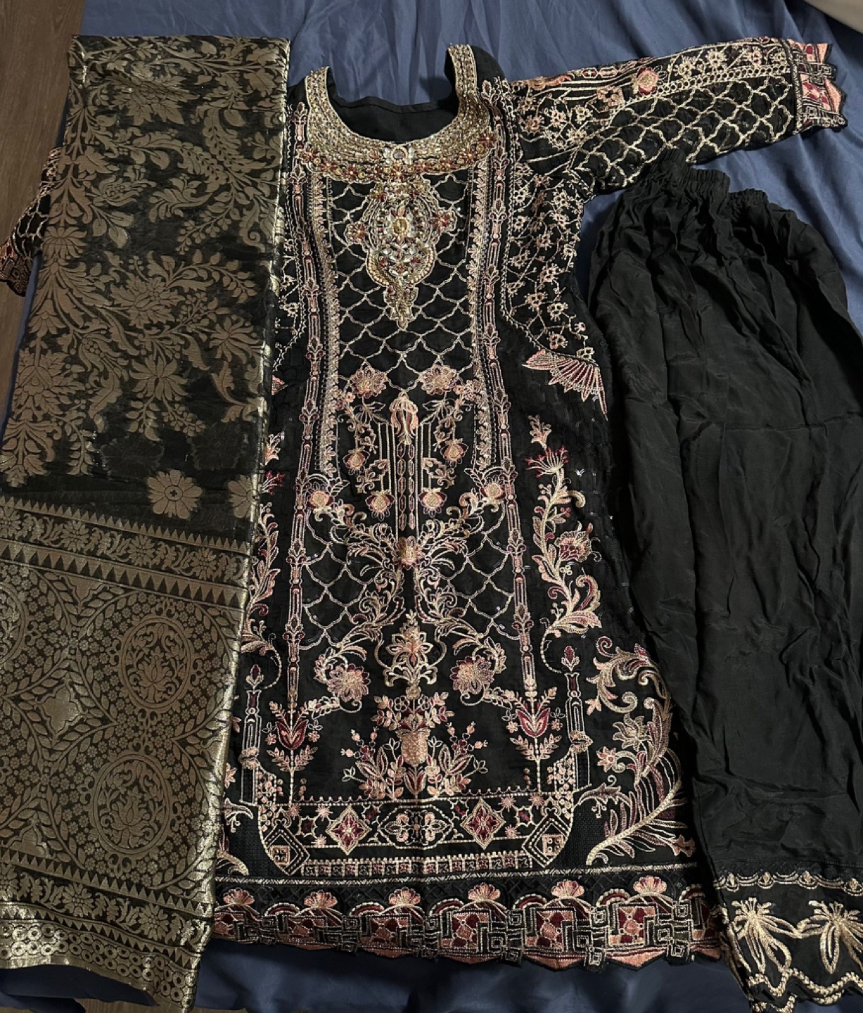 Black Pakistani Suit 3 Piece - photo 2
