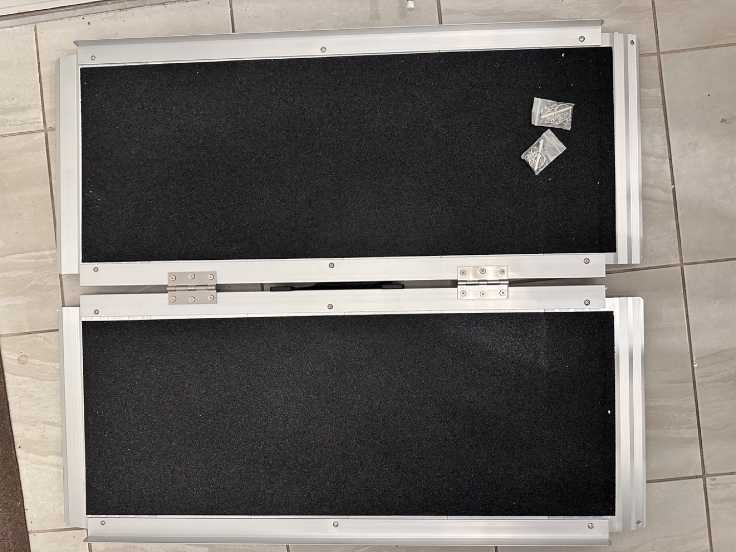 Silver Spring Folding Aluminum Ramp 3 feet - photo 2