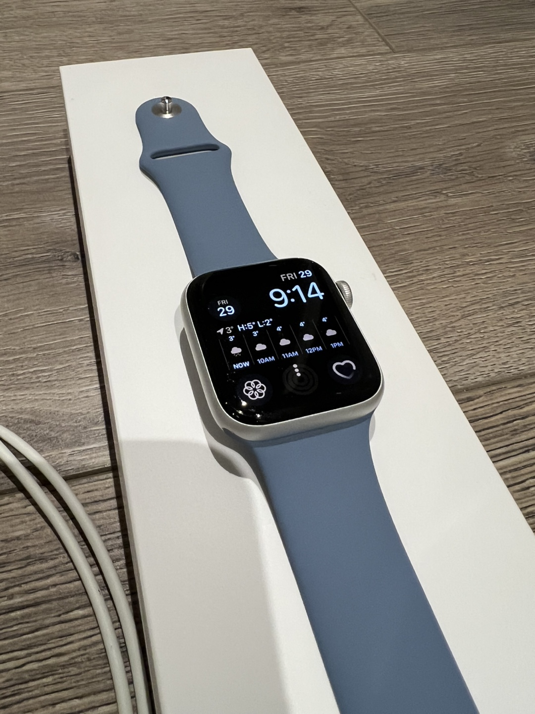 Apple Watch SE 2nd Gen 44mm GPS Silver Aluminum