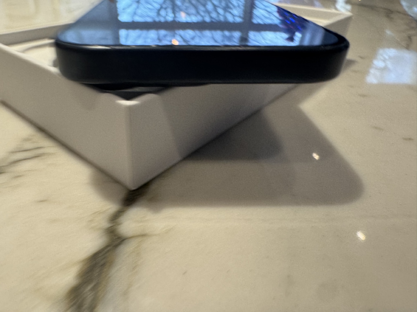 iPhone 15 Pro  - Blue - 1TB - photo 3