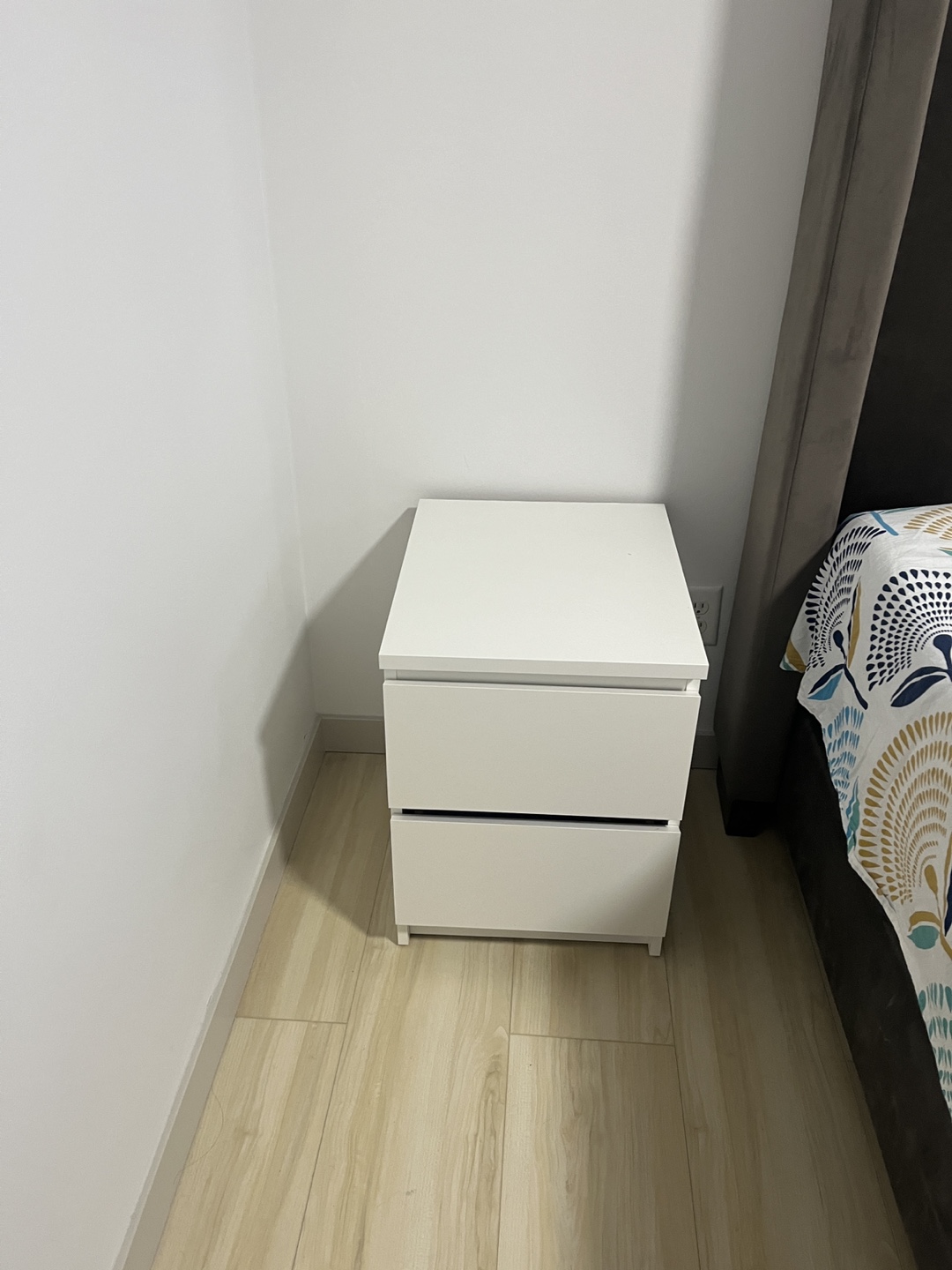 Urgent Sale - IKEA Nightstand X 2 - photo 2