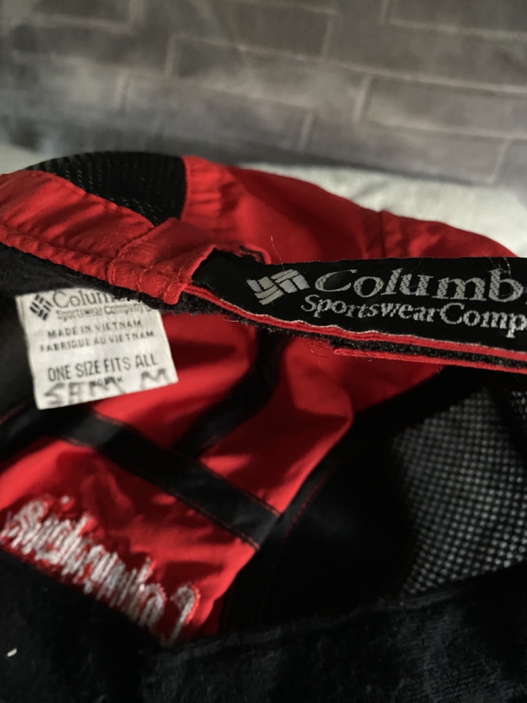 Columbia Red Running Hat #ThriftyPicks - photo 2