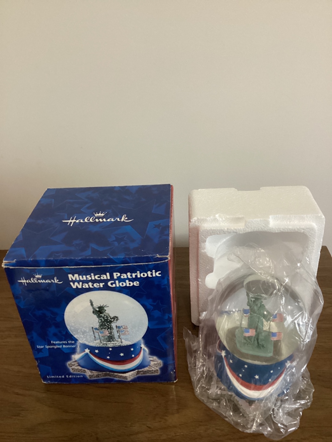Hallmark Musical Patriotic Water Globe