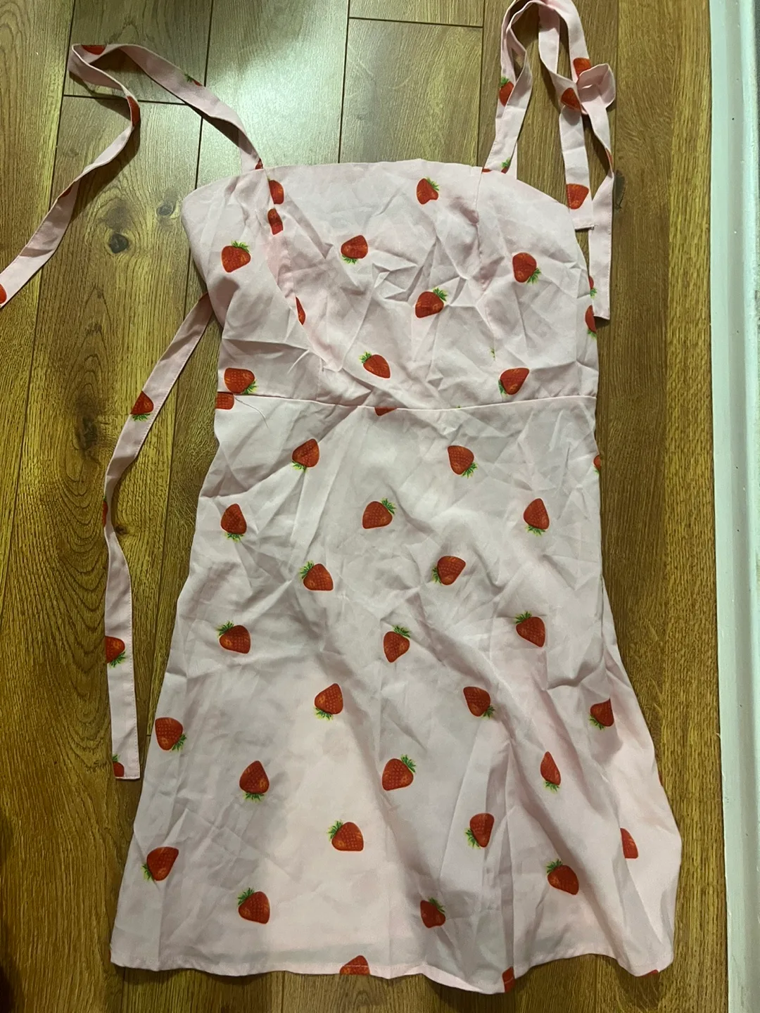 Dresses #ThriftyPicks image indicator(5)