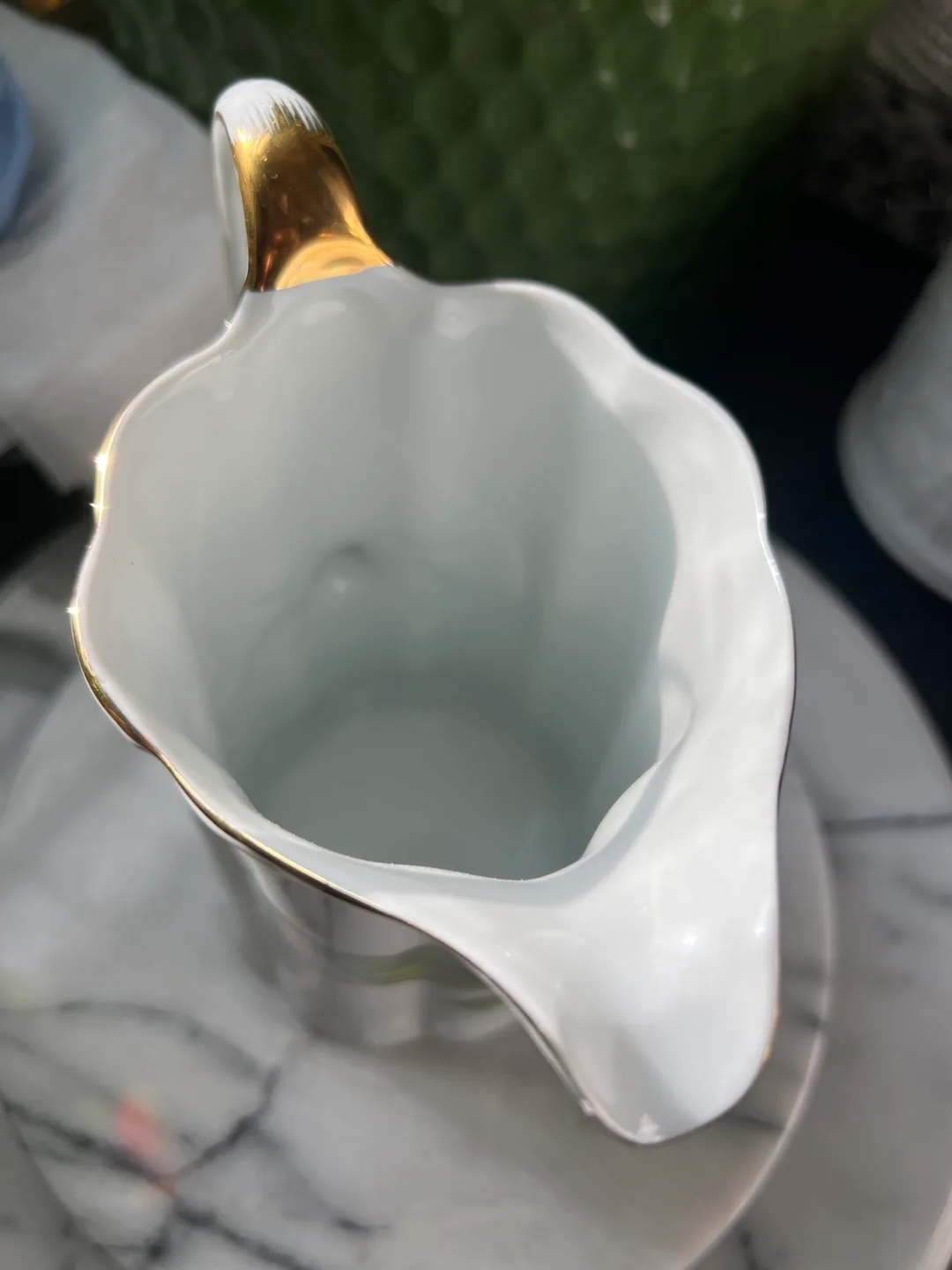 Godinger Jardin Porcelain Pitcher image indicator(2)