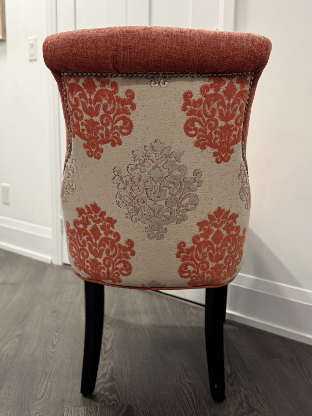 Damask Upholstered Accent Chair - photo 2