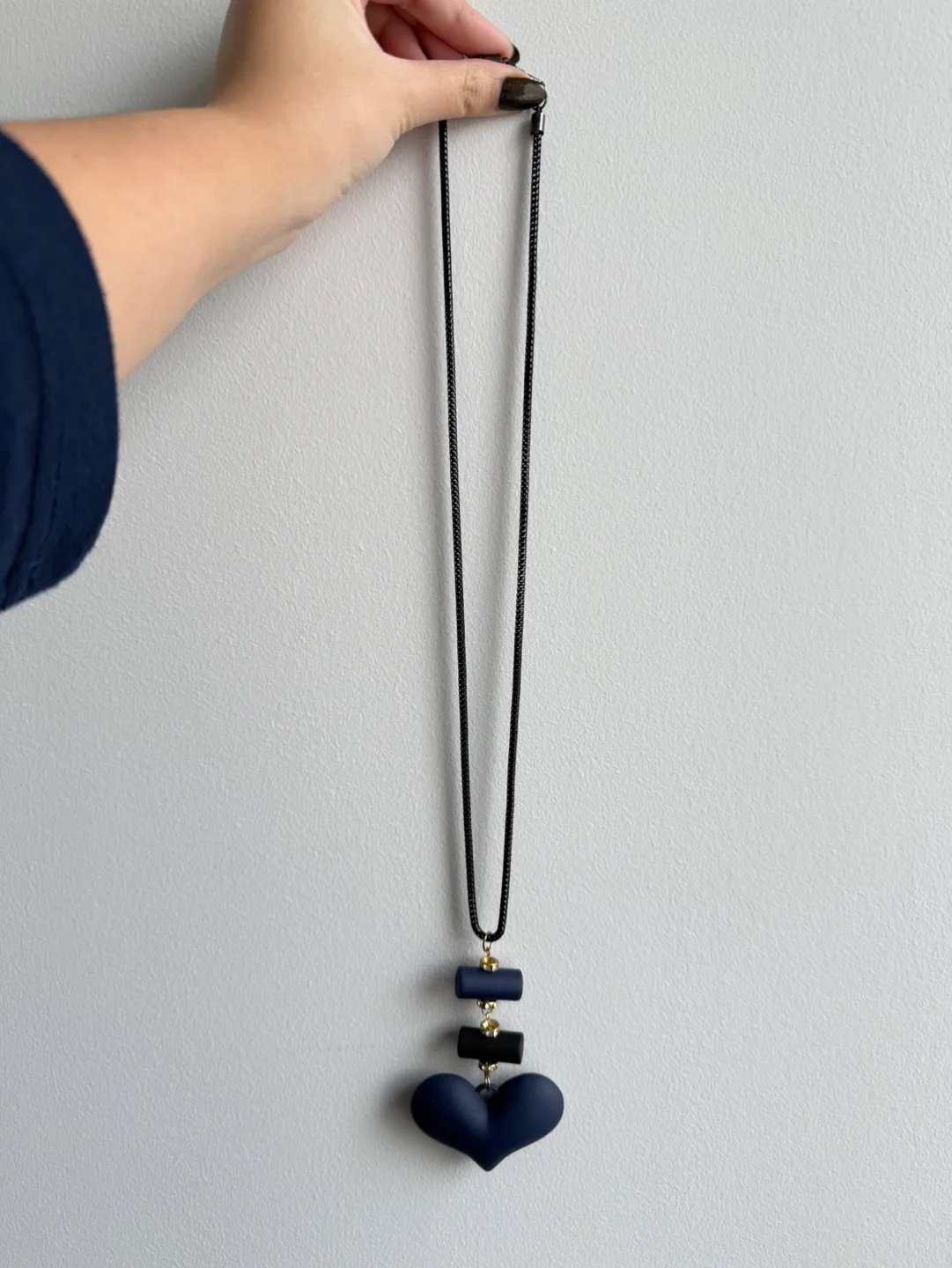 Navy Heart Long Necklace #ThriftyPicks image indicator(2)