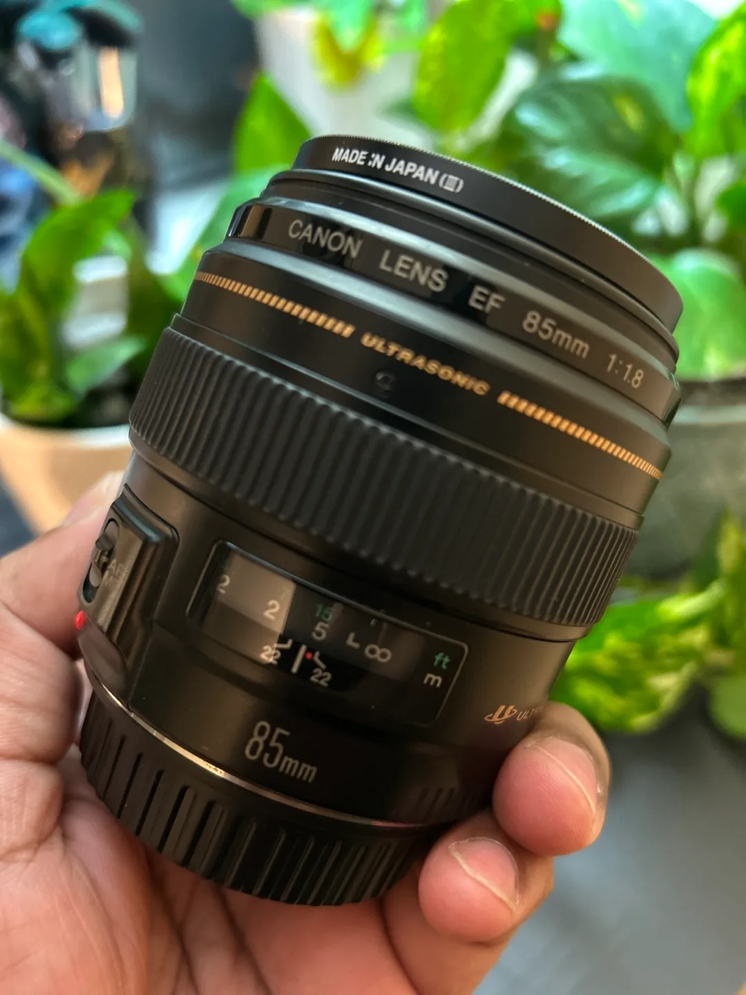 Canon EF 85mm f/1.8 USM Lens thumbnail