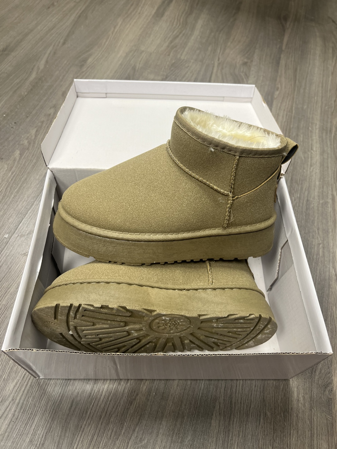 Women's Winter Boots NEW - photo 2