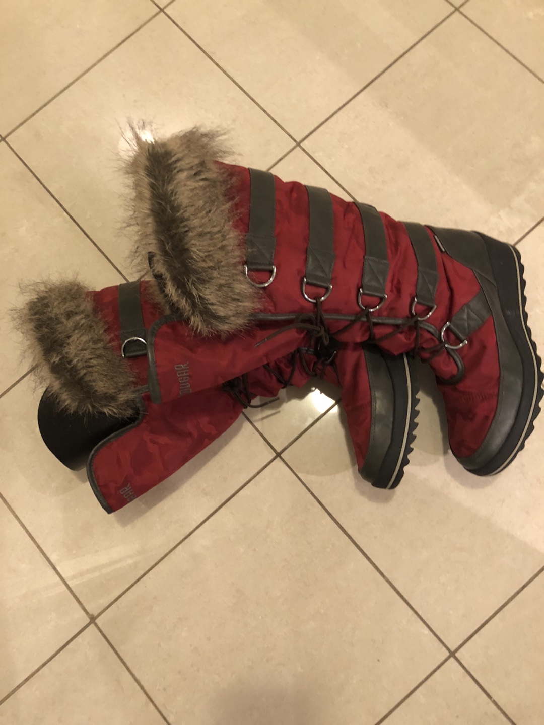 Red Cougar Winter Boots