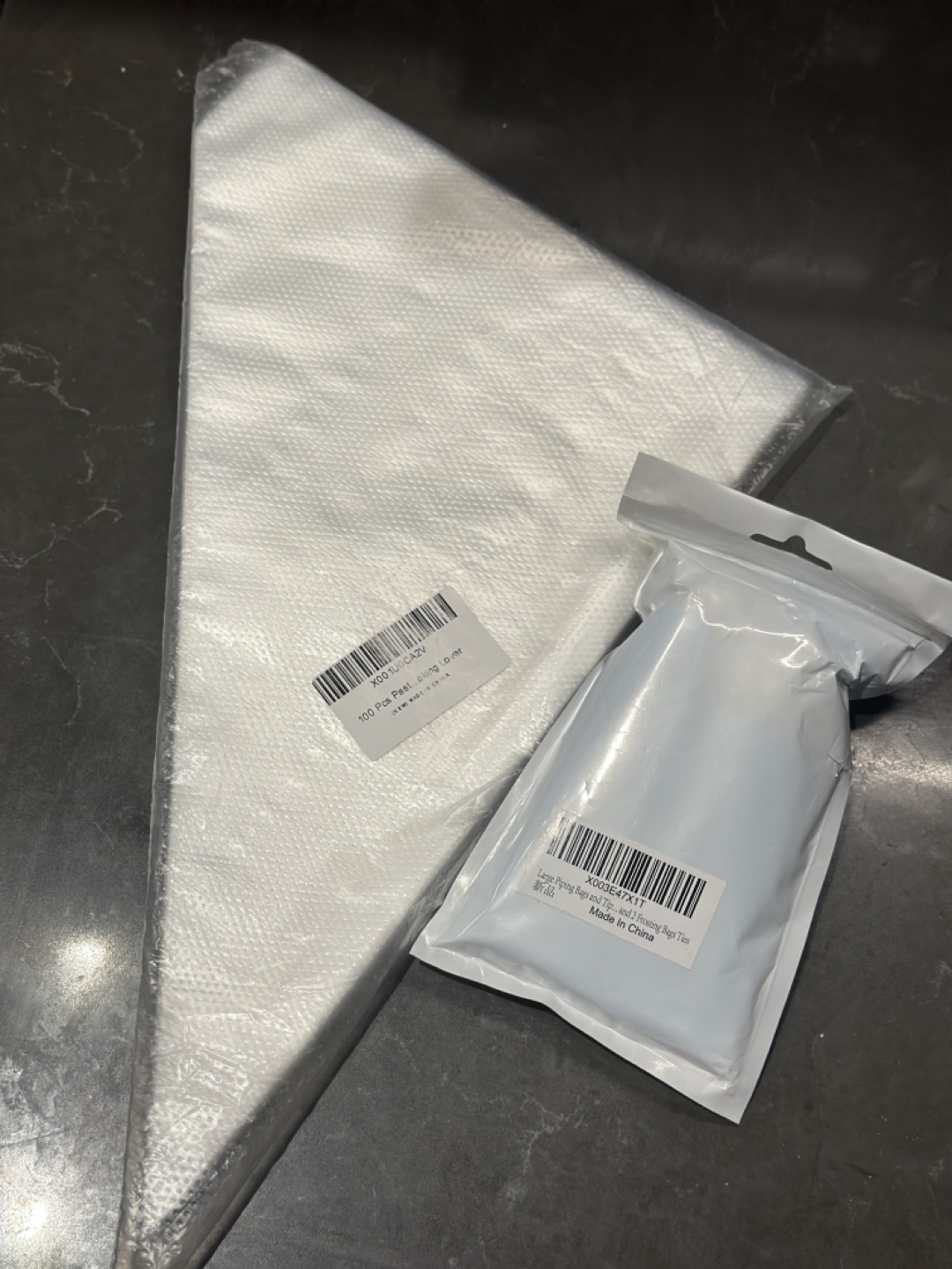 100 Pcs Piping Bags and Reusable Piping Tips - photo 2