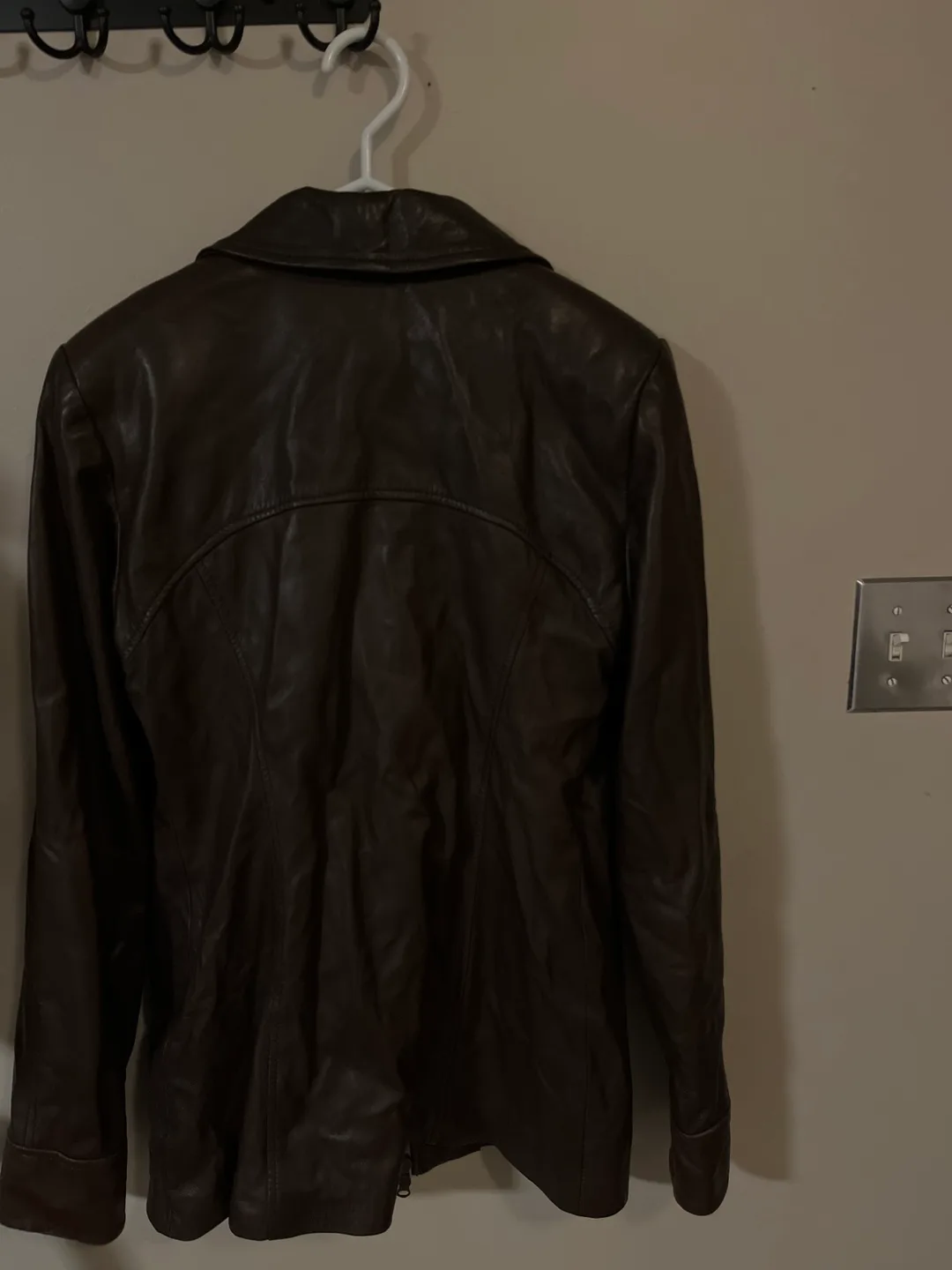 Women's Medium Danier Brown Leather Jacket image indicator(2)