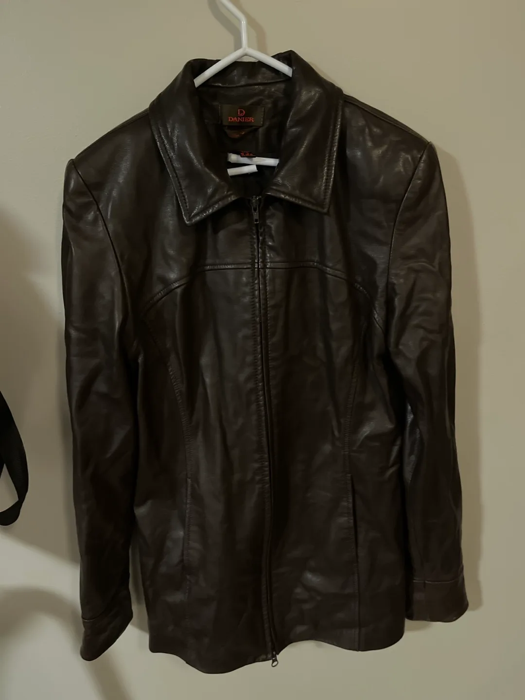 Women's Medium Danier Brown Leather Jacket image indicator(4)