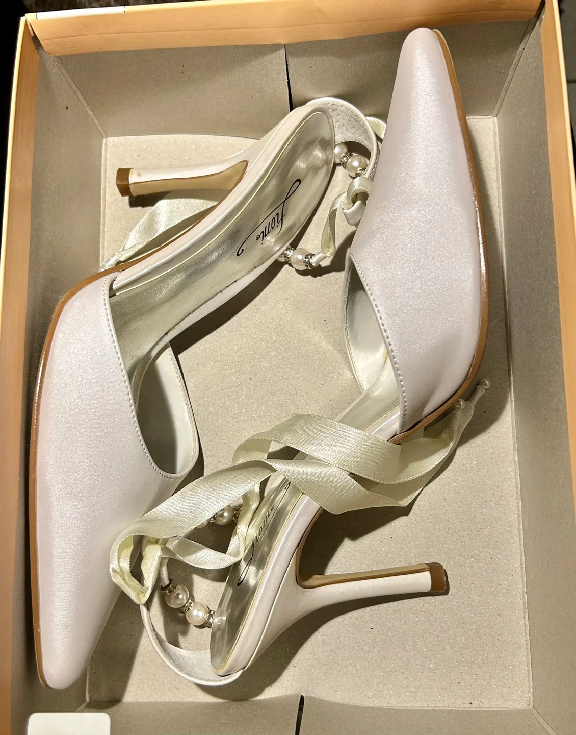 Fioni Bride White Satin Heels Size 6 #ThriftyPicks image indicator(4)